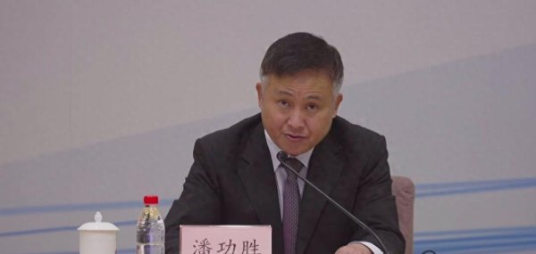 股市配资app官网 关于长期国债在国际资本流动中的作用